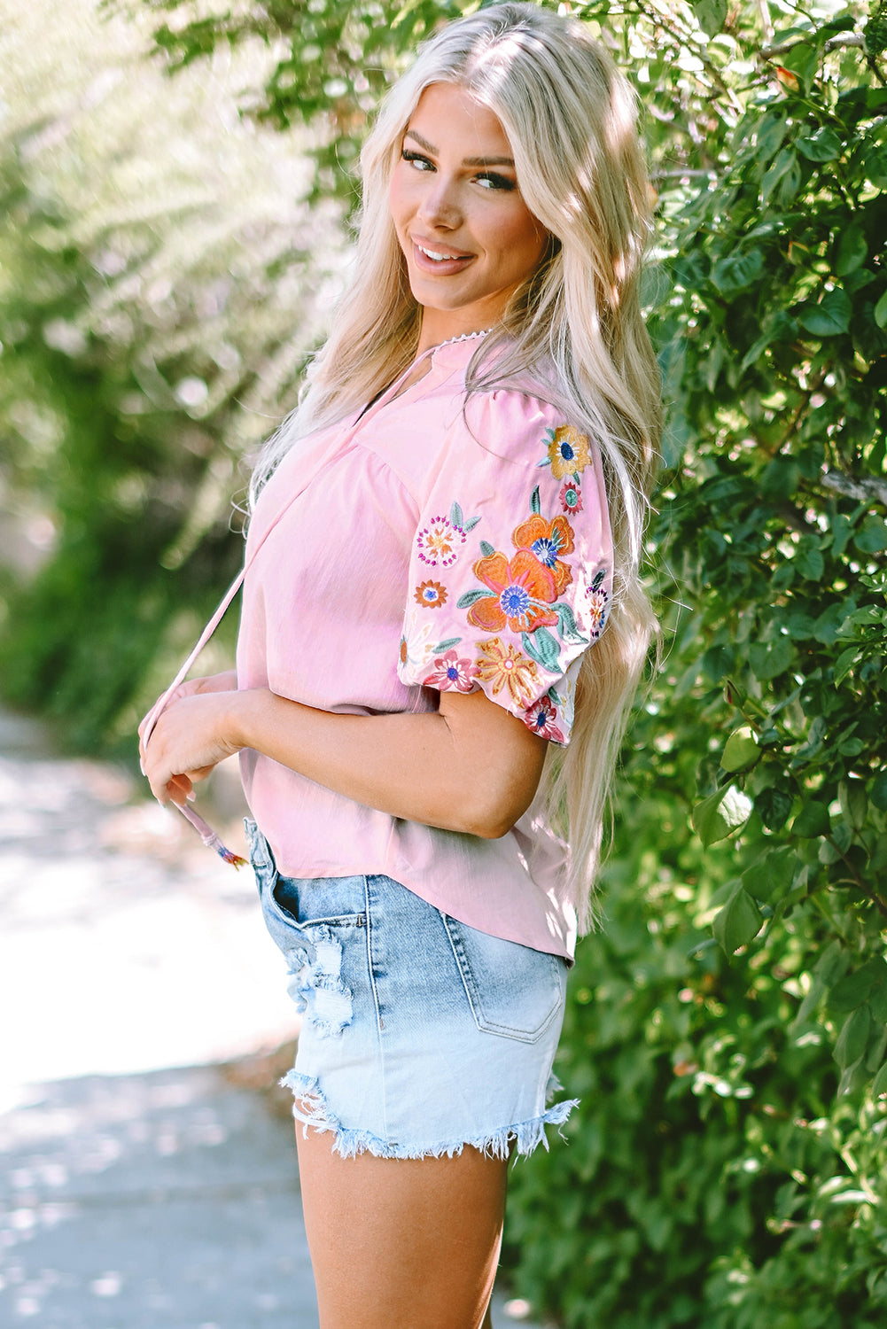 Embroidered Puff Sleeve Blouse