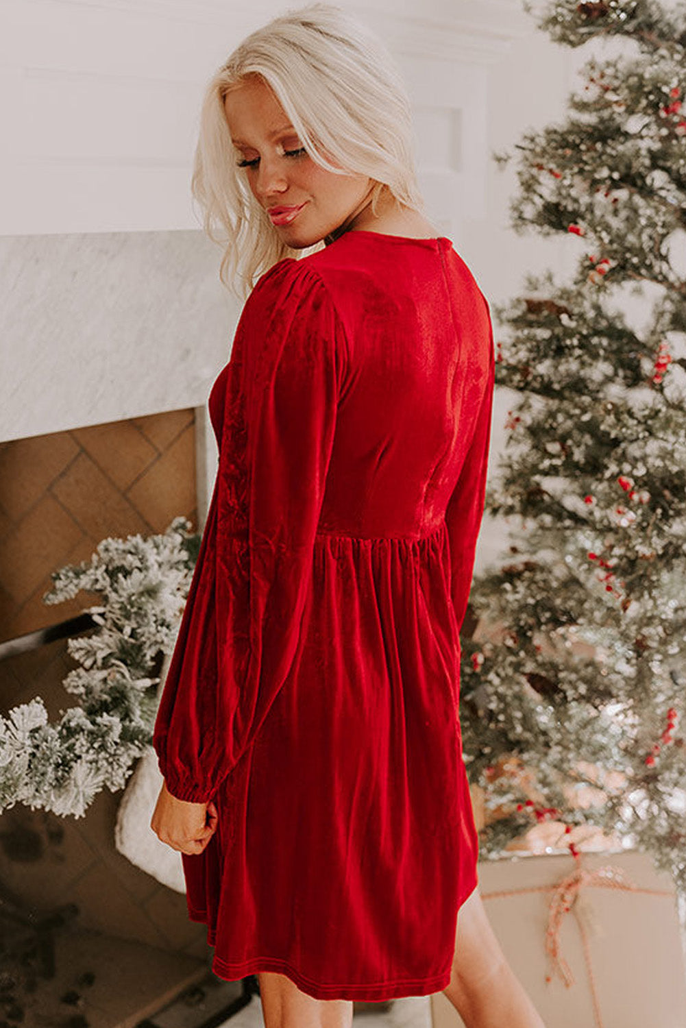Pre Order/ Arrives in 3 Weeks! Bow Velvet Mini Dress