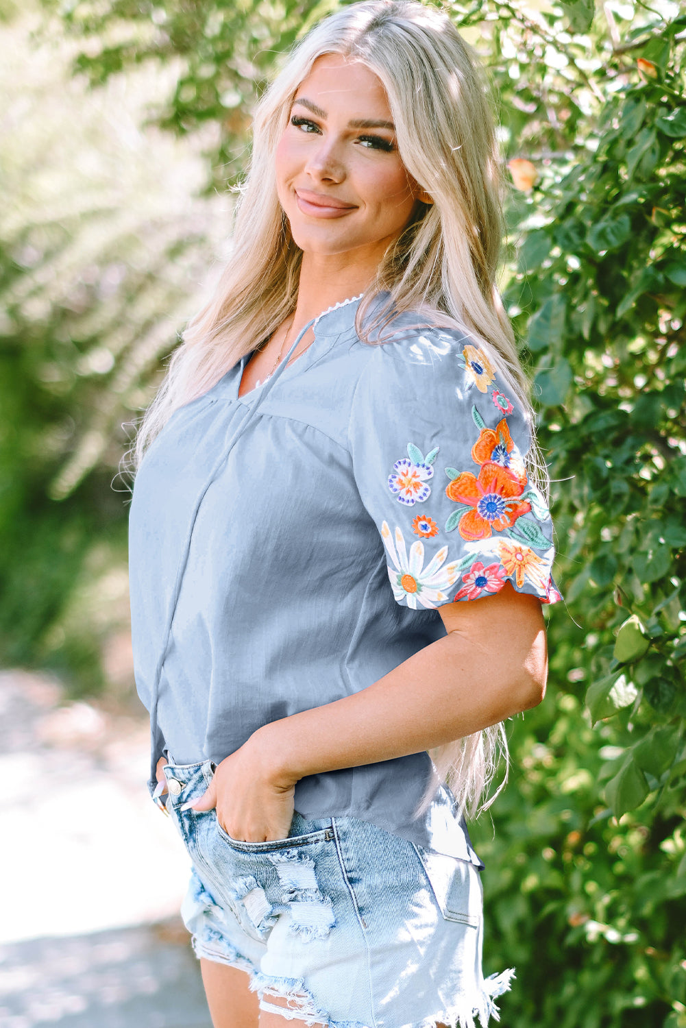 Embroidered Puff Sleeve Blouse