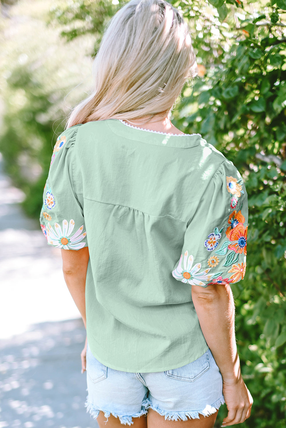 Embroidered Puff Sleeve Blouse